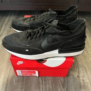 Nike Waffle One size 11.5